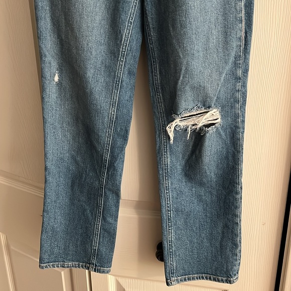 PAIGE Sarah Vintage High Rise Straight Ankle Jean in Juliette Destructed - Picture 5 of 9